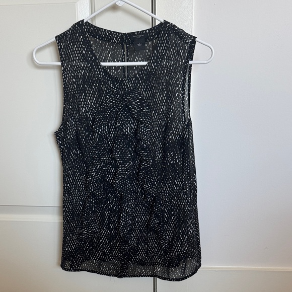 Ann Taylor Tops - Ann Taylor Black and White Patterned Blouse